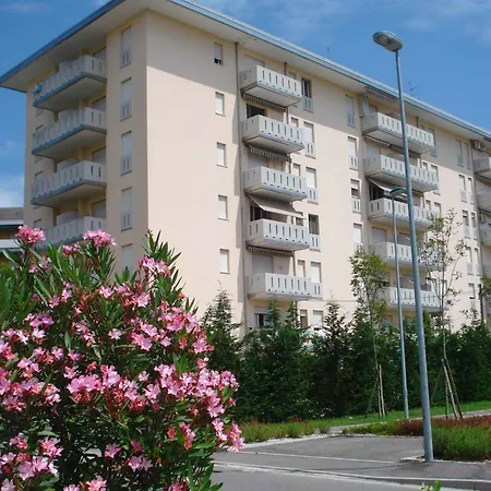 In 42874 Apartman *